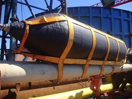 圧力 0.05-0.25 MPA 海上ゴムエアバッグ 厚さ 6mm-20mm 層 4-9 重作業構造設計