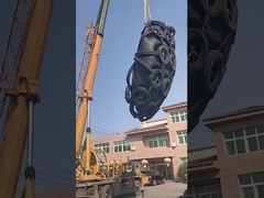 ヨコハマゴムフェンダーをコンテナに載せ