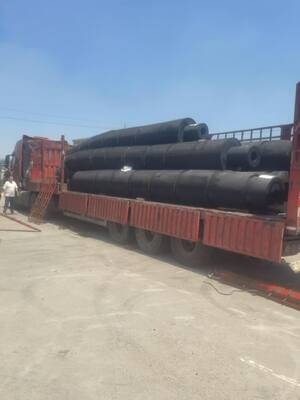 重荷トグボートローラーフェンダー 鋳造加工サービス トグボートの衝撃吸収ニーズのための海洋フェンダーソリューション